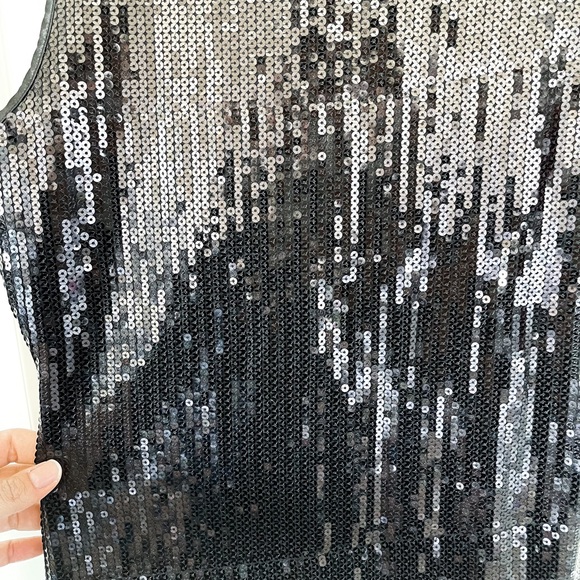 Sequined Tanktop. Like new. - Picture 4 of 5